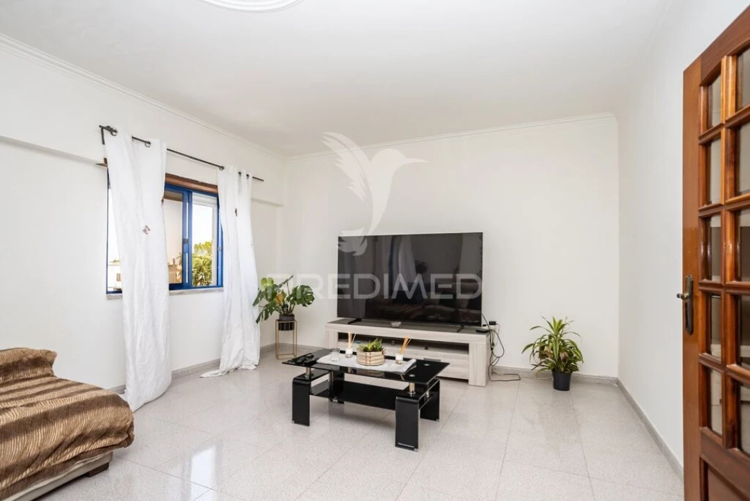 Apartamento T2 para Venda em Amora Foto 10