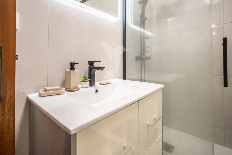 Apartamento T2 para Venda em Amora Foto 17