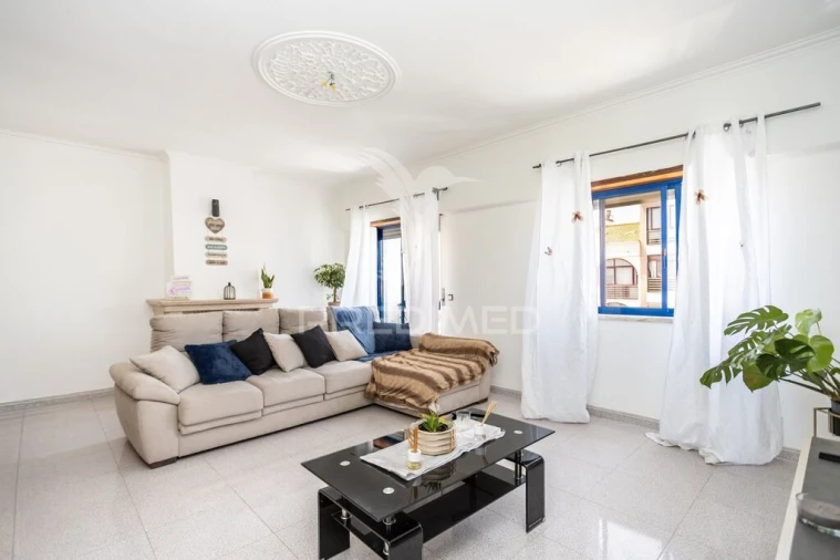 Apartamento T2 para Venda em Amora Foto 8