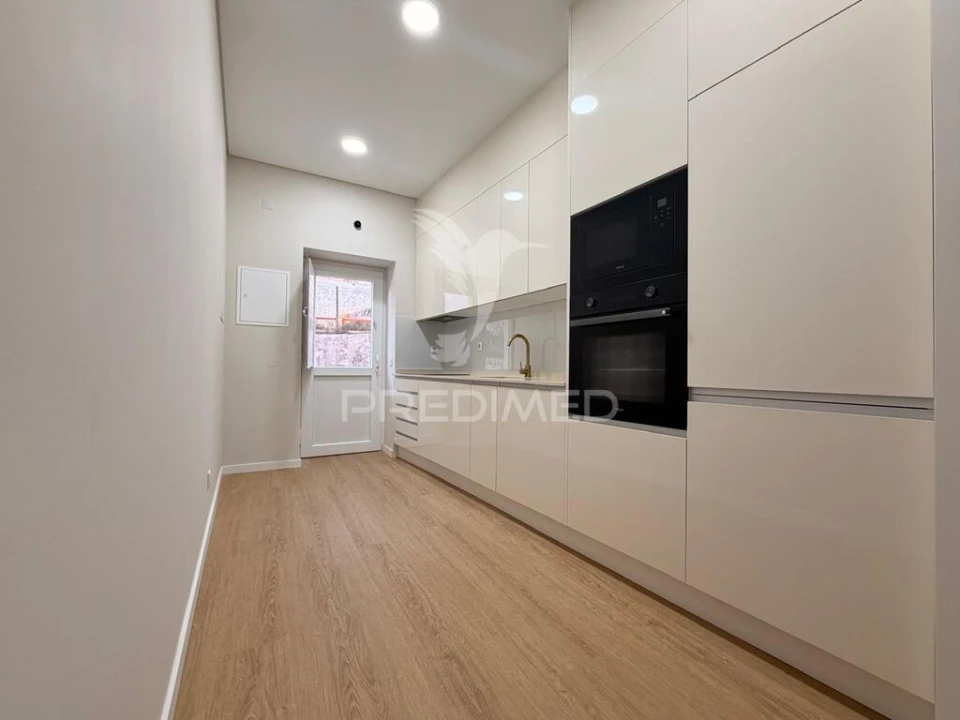 Apartamento T1 para Venda em Palmela Foto 8