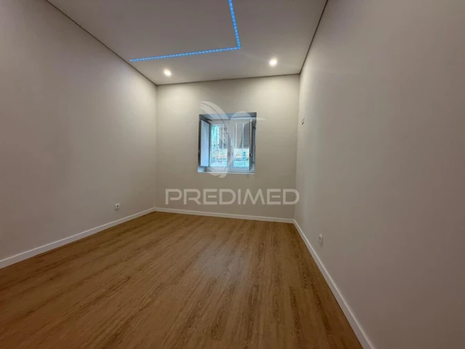 Apartamento T1 para Venda em Palmela Foto 13