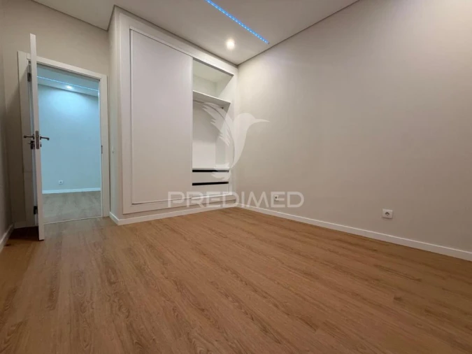Apartamento T1 para Venda em Palmela Foto 14