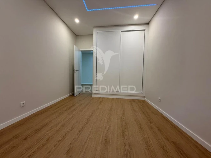 Apartamento T1 para Venda em Palmela Foto 11