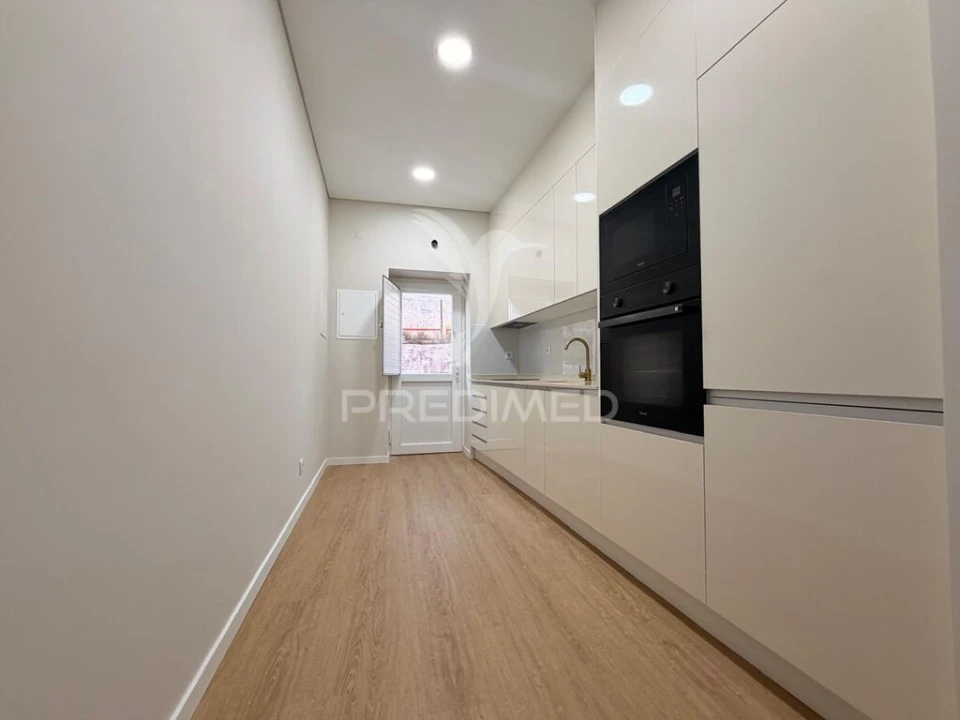 Apartamento T1 para Venda em Palmela Foto 2