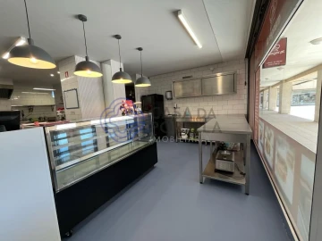 Negócio para Venda em Santa Marinha e São Pedro da Afurada
