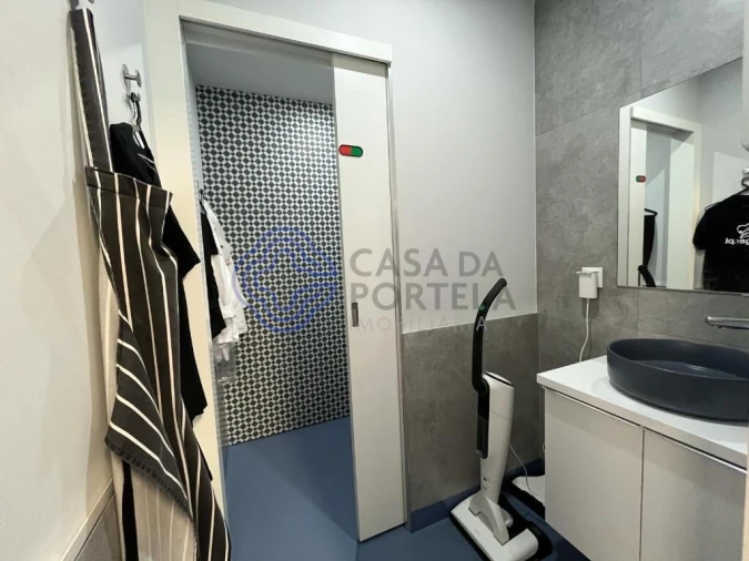 Negócio para Venda em Santa Marinha e São Pedro da Afurada Foto 14
