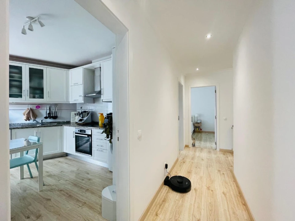 Apartamento T1 para Venda em Santo Antonio dos Olivais Foto 8