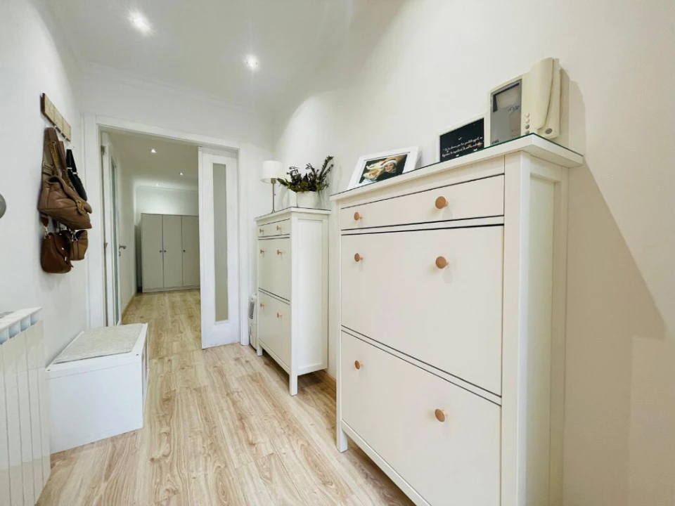 Apartamento T1 para Venda em Santo Antonio dos Olivais Foto 2