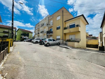 Apartamento T1 para Venda em Santo Antonio dos Olivais