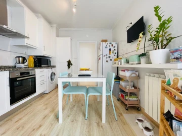 Apartamento T1 para Venda em Santo Antonio dos Olivais
