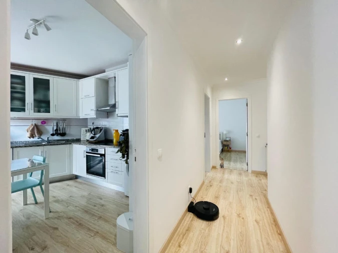 Apartamento T1 para Venda em Santo Antonio dos Olivais Foto 8