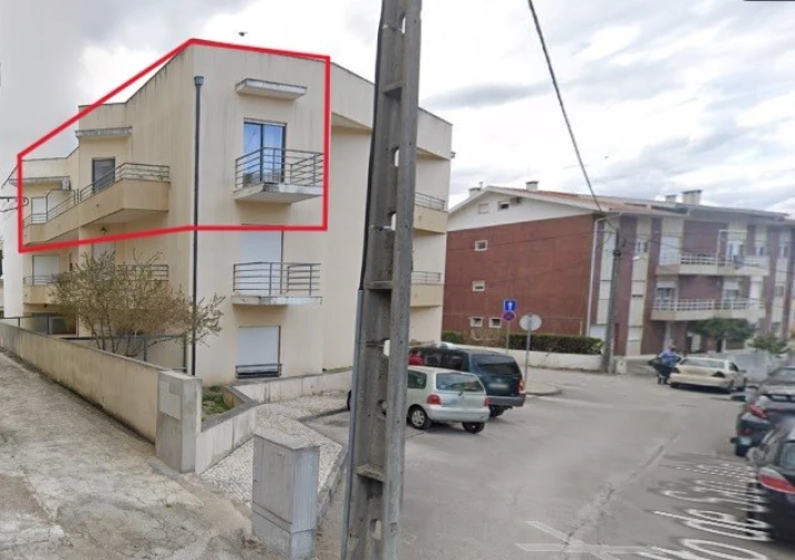 Apartamento T1 para Venda em Santo Antonio dos Olivais Foto 21