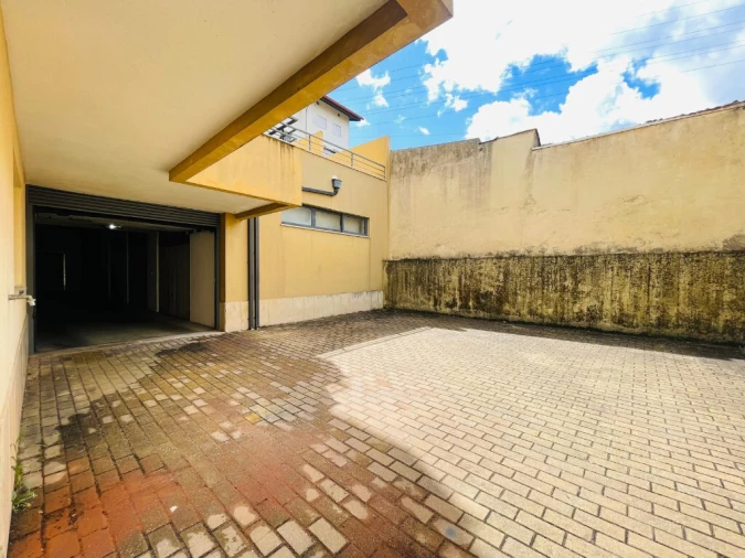 Apartamento T1 para Venda em Santo Antonio dos Olivais Foto 18
