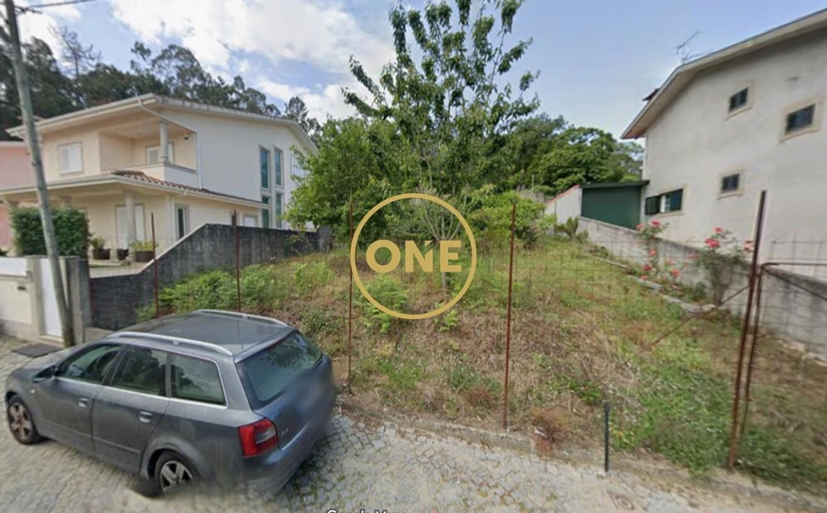 Terreno para Venda em Fornelo e Vairão Foto 1
