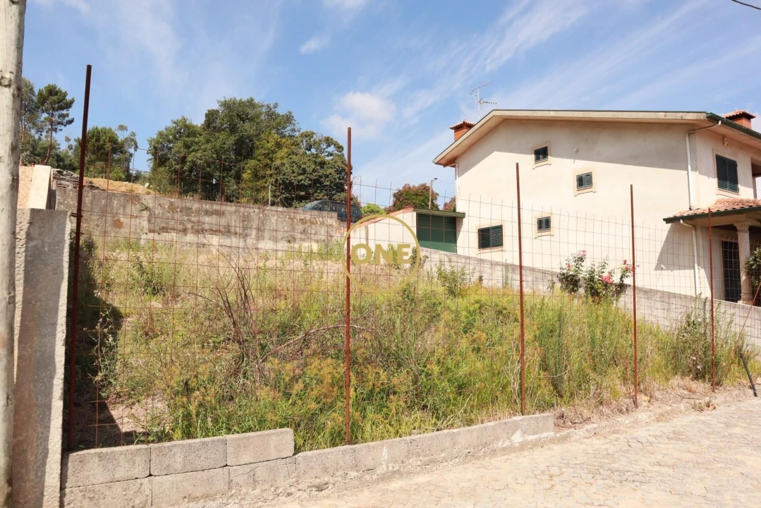 Terreno para Venda em Fornelo e Vairão Foto 4