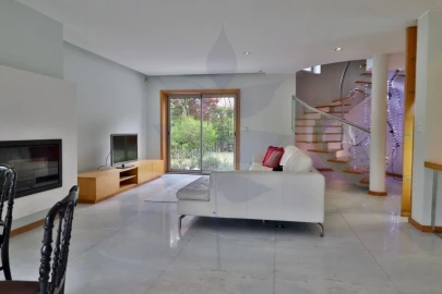 Moradia T4 para Venda em Alvarães