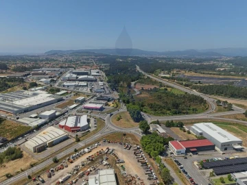 Moradia T4 para Venda em Alvarães