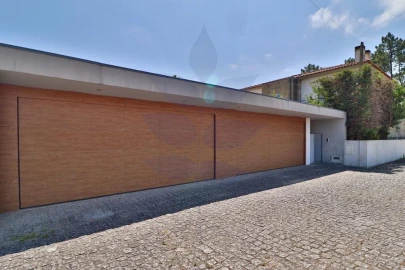Moradia T4 para Venda em Alvarães