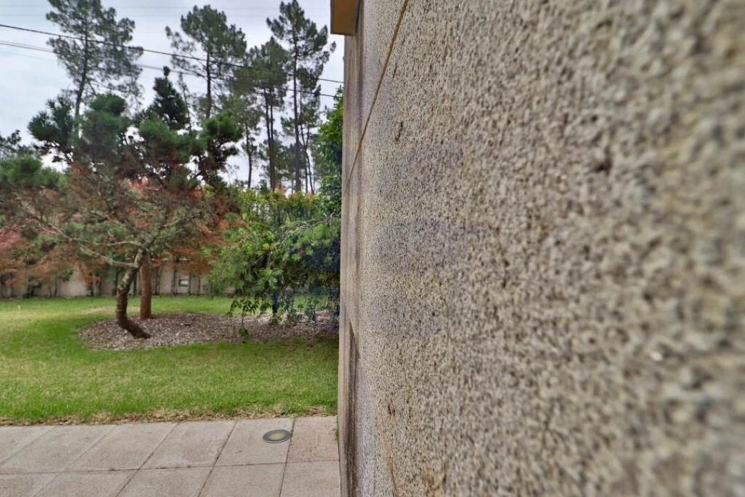 Moradia T4 para Venda em Alvarães Foto 31