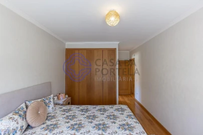 Moradia T3 para Venda em Pedroso e Seixezelo