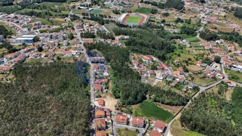Moradia T3 para Venda em Pedroso e Seixezelo