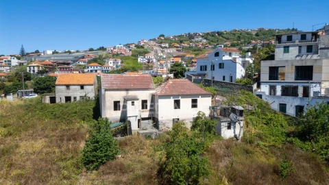 Terreno para Venda em Canhas