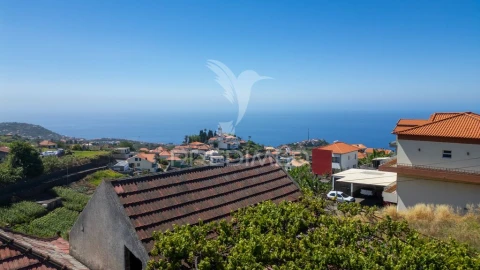 Terreno para Venda em Canhas