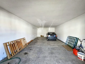Garagem para Venda em Castro Verde e Casével