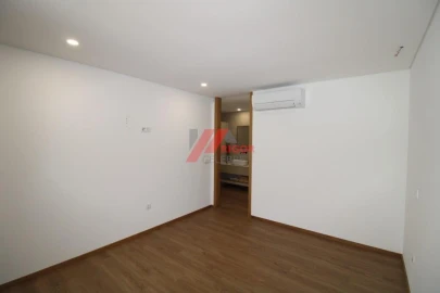 Moradia T3 para Venda em Bougado (São Martinho e Santiago)