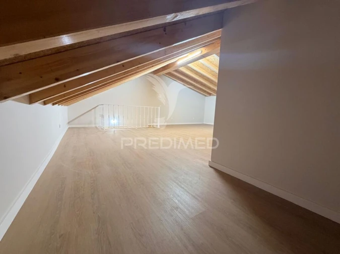 Apartamento T2 para Venda em Palmela Foto 17