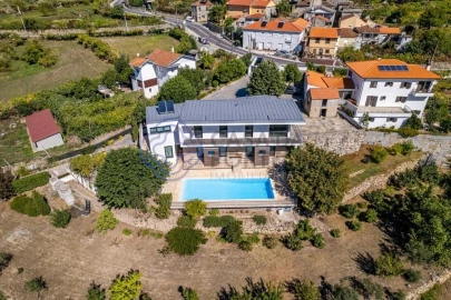 Moradia T5 para Venda em Ancede e Ribadouro