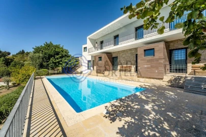 Moradia T5 para Venda em Ancede e Ribadouro