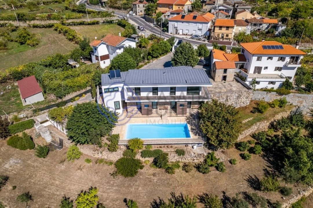 Moradia T5 para Venda em Ancede e Ribadouro Foto 35