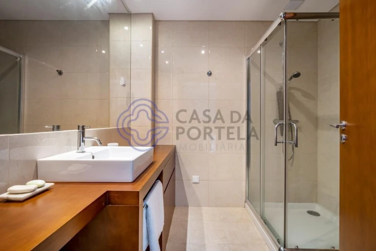 Moradia T5 para Venda em Ancede e Ribadouro Foto 25