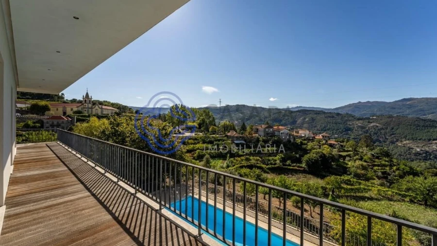 Moradia T5 para Venda em Ancede e Ribadouro