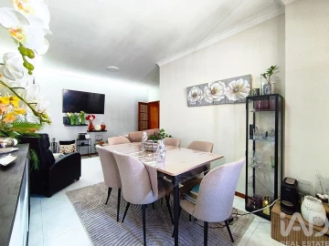 Apartamento T3 para Venda em Subportela, Deocriste e Portela Susã