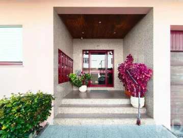 Apartamento T3 para Venda em Subportela, Deocriste e Portela Susã