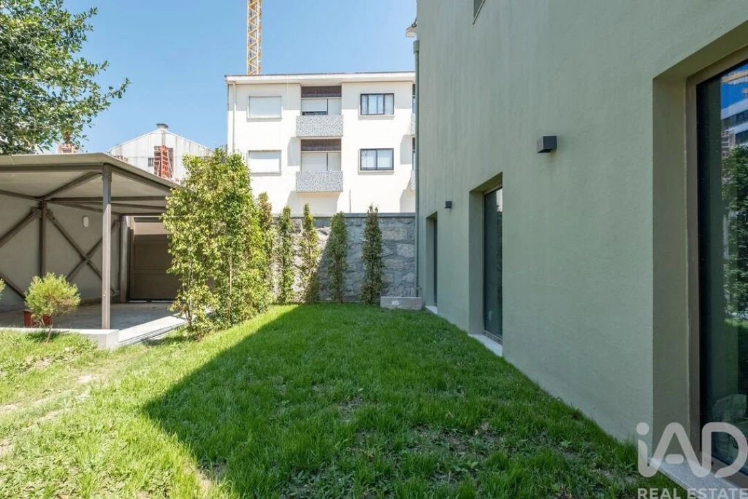 Moradia T4 para Venda em Campanhã Foto 22