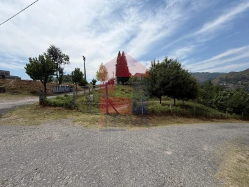Terreno para Venda em Valdreu