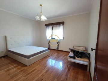 Moradia T4 para Venda em Souto