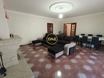 Moradia T4 para Venda em Souto