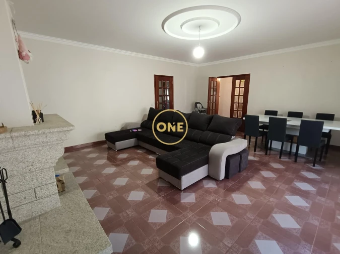 Moradia T4 para Venda em Souto Foto 9