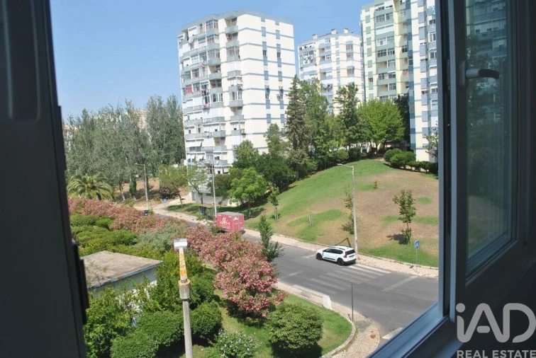 Apartamento T2 para Venda em Odivelas Foto 25