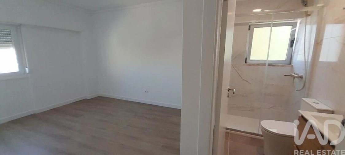 Apartamento T2 para Venda em Odivelas Foto 25