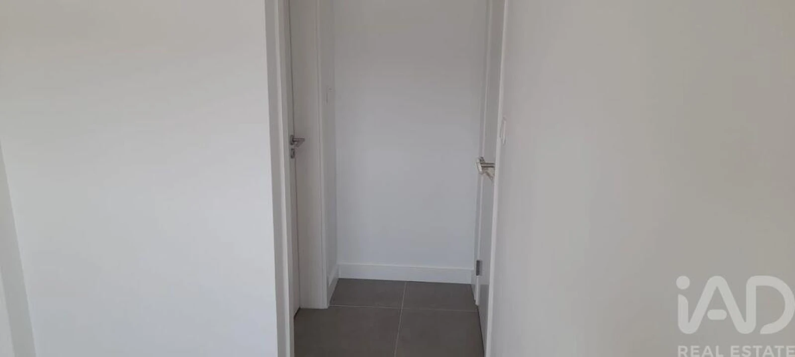 Apartamento T2 para Venda em Odivelas Foto 8