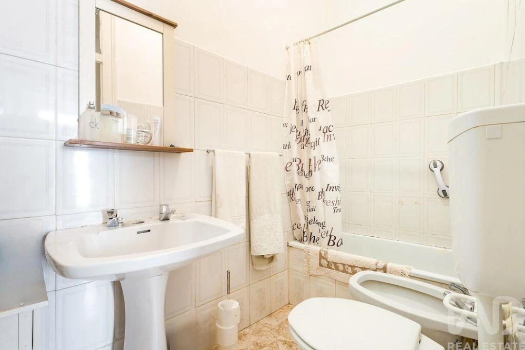 Apartamento T2 para Venda em Misericórdia Foto 13