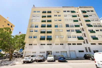 Apartamento T3 para Venda em Sacavém e Prior Velho