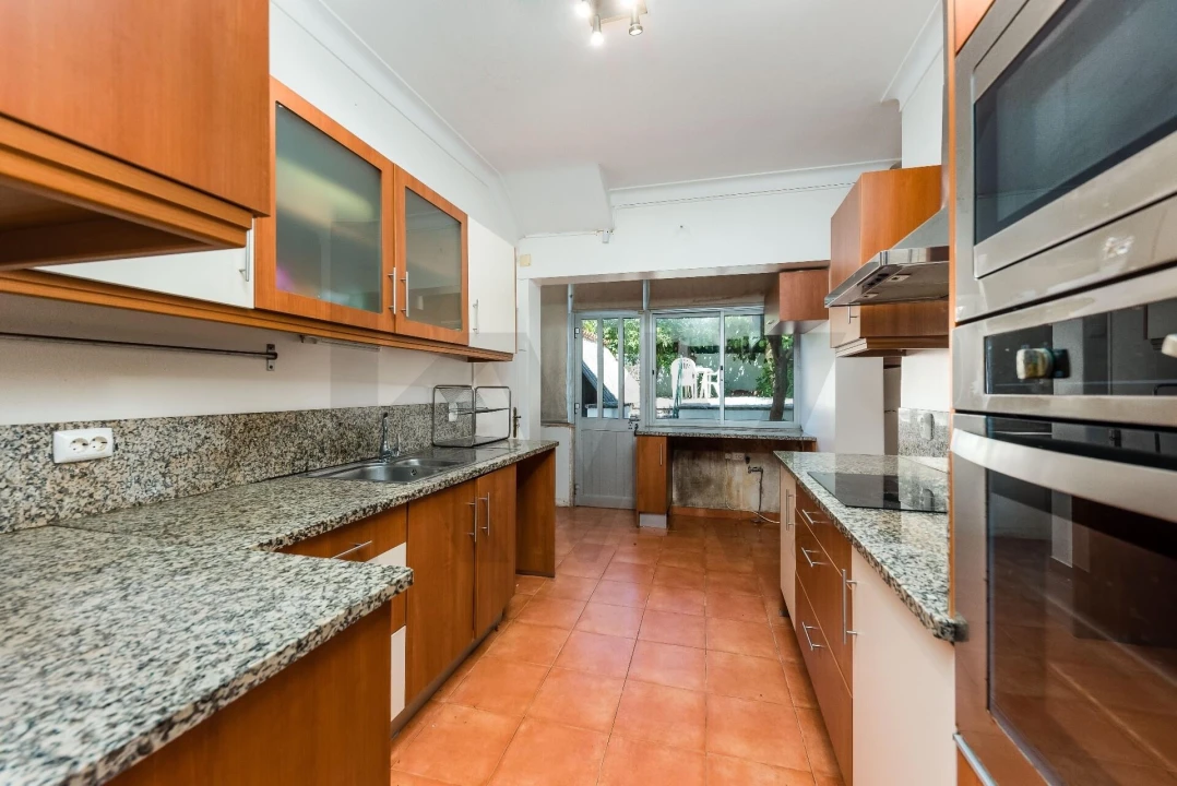 Moradia T5 para Venda em Carcavelos e Parede Foto 7