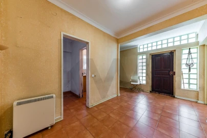 Moradia T5 para Venda em Carcavelos e Parede