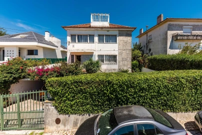 Moradia T5 para Venda em Carcavelos e Parede